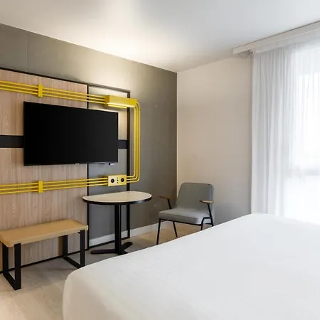 酒店 Courtyard By Marriott Paris 4*