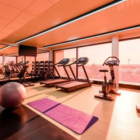 Szálloda Courtyard By Marriott Paris Créteil