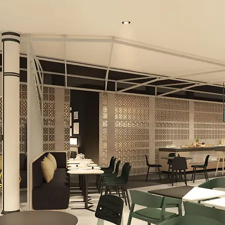 Courtyard By Marriott Paris