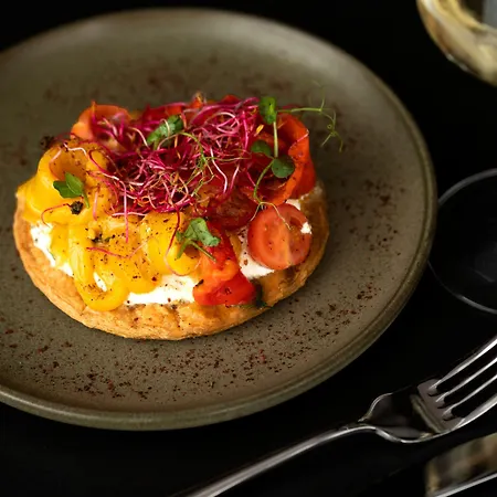 Courtyard By Marriott Paris 4* كْرُتييّ