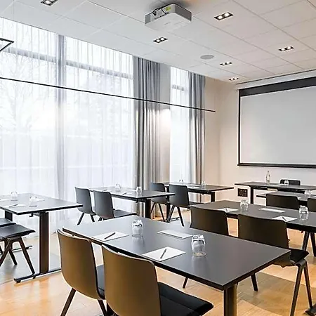 Courtyard By Marriott Paris 酒店 克雷泰伊