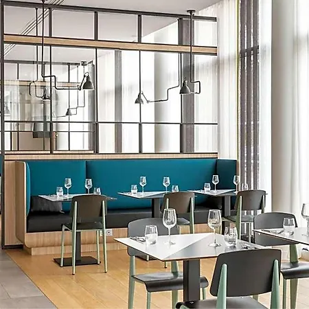 Courtyard By Marriott Paris 克雷泰伊