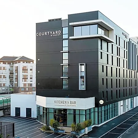 Courtyard By Marriott Paris 酒店 克雷泰伊