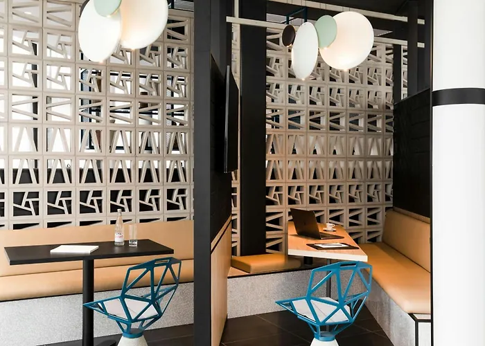 Courtyard By Marriott Paris